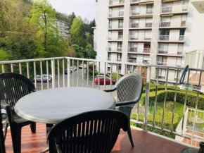 T1 Bis confortable, animaux acceptés, balcon, parking inclus - FR-1-555-76
